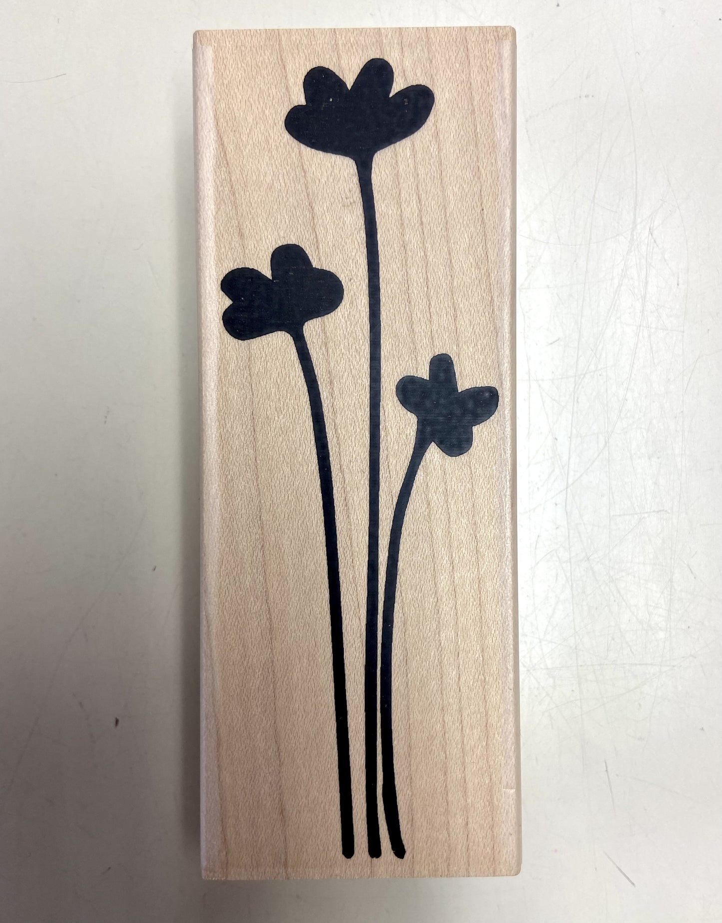 IO 3 FLOWERS WOOD STAMP